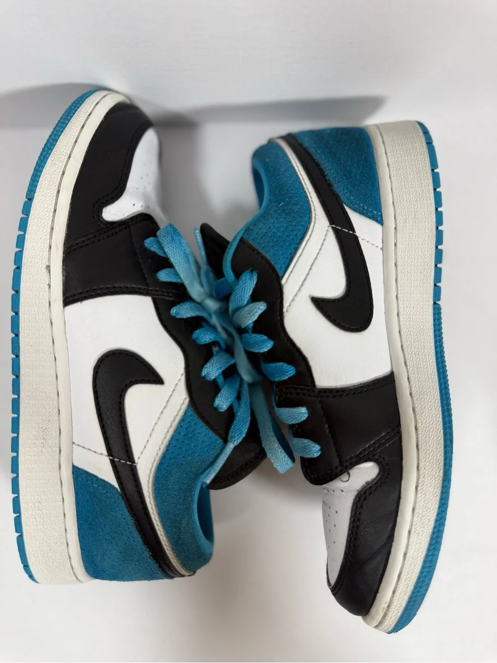 Nike Air Jordan 1 Low in White, Black & Teal Blue 🔥🔥